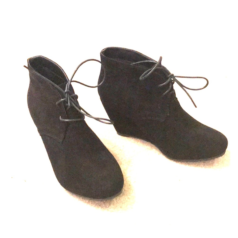 Black Heeled Boots